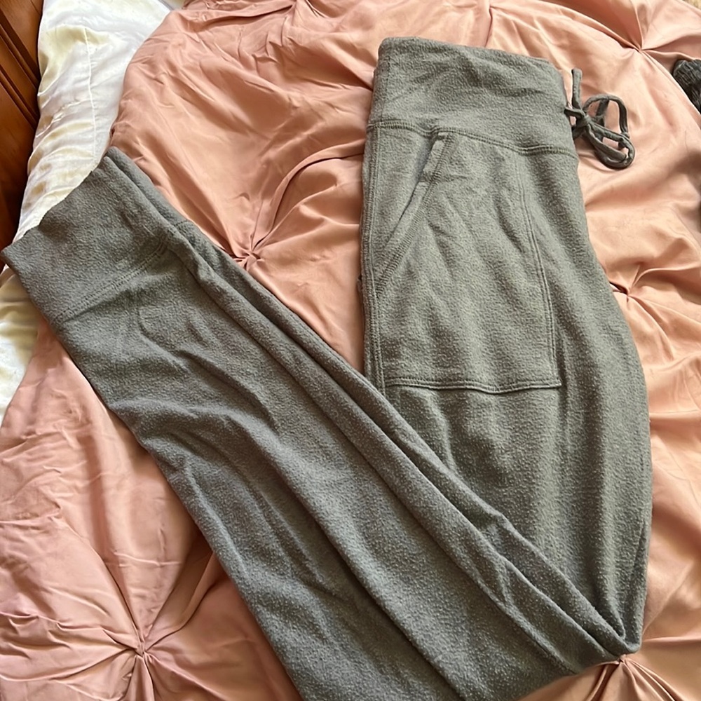 Aerie leggings